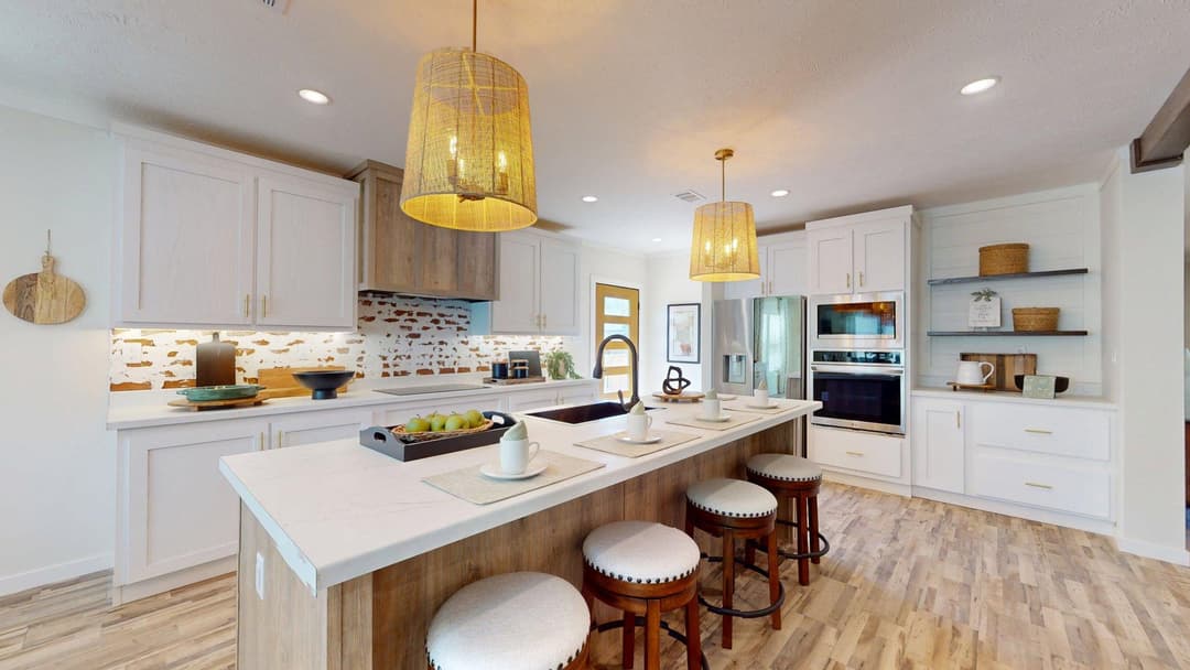South fork kitchen home features