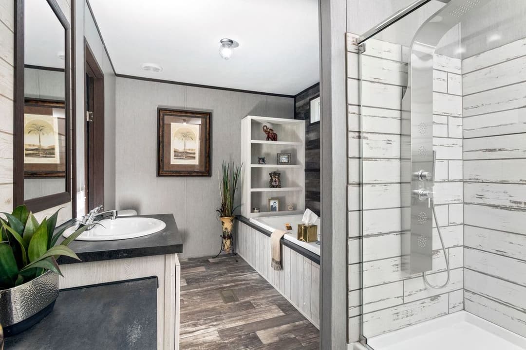 The seaside 1200 bathroom home features