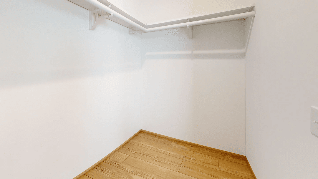 The reed bedroom home features