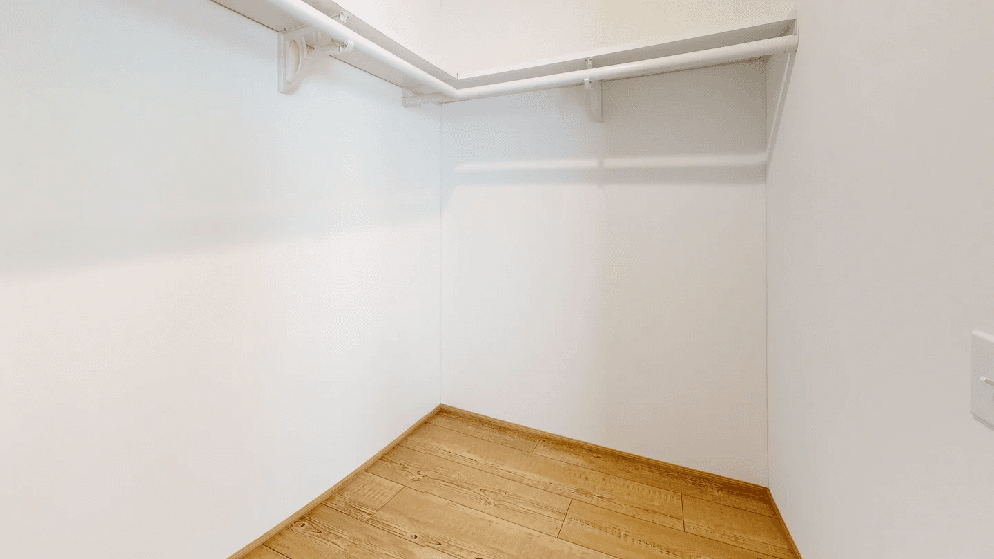 The reed bedroom home features