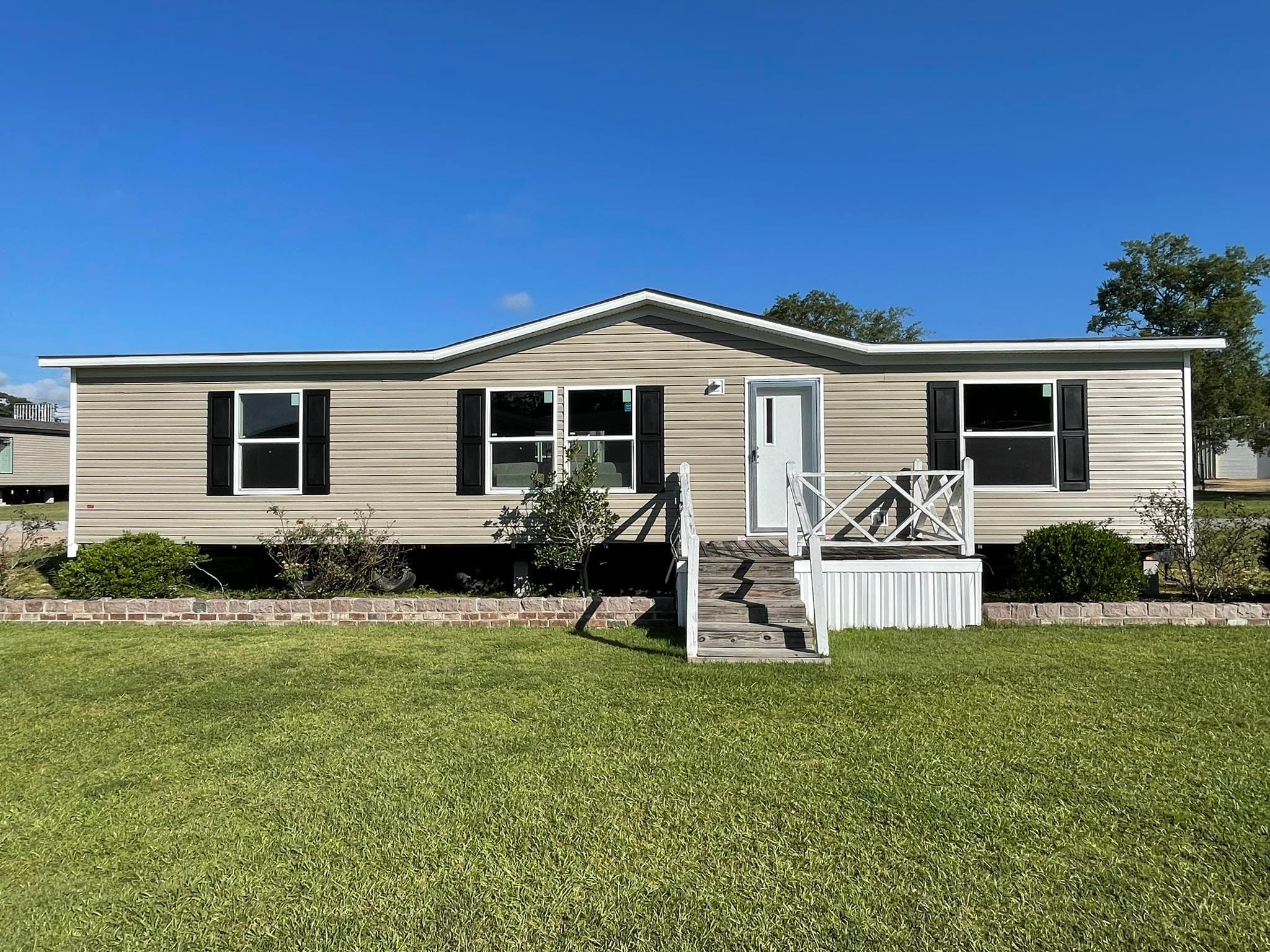 Satisfaction hero, elevation, and exterior home features