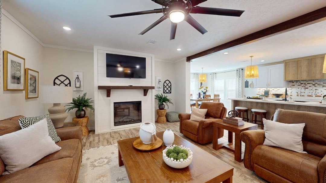South fork interior home features