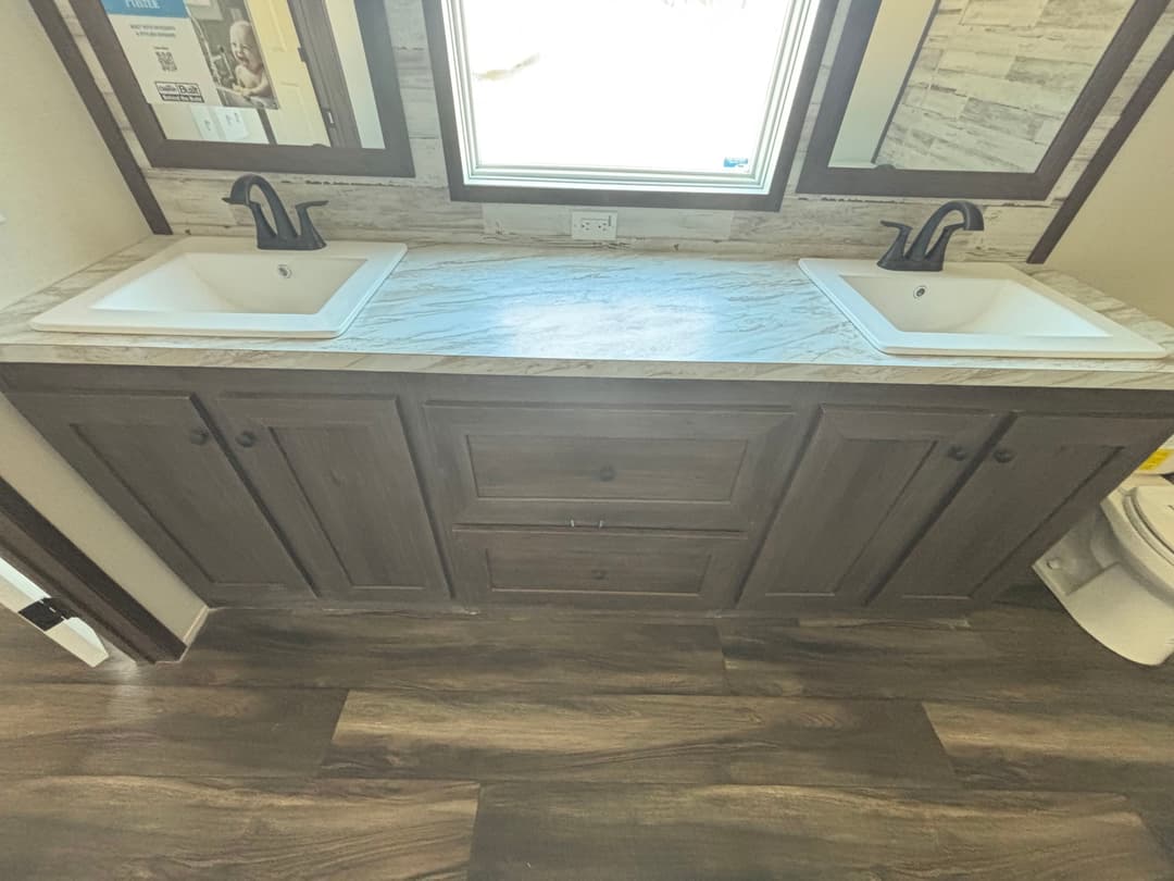 Southern farmhouse bathroom home features