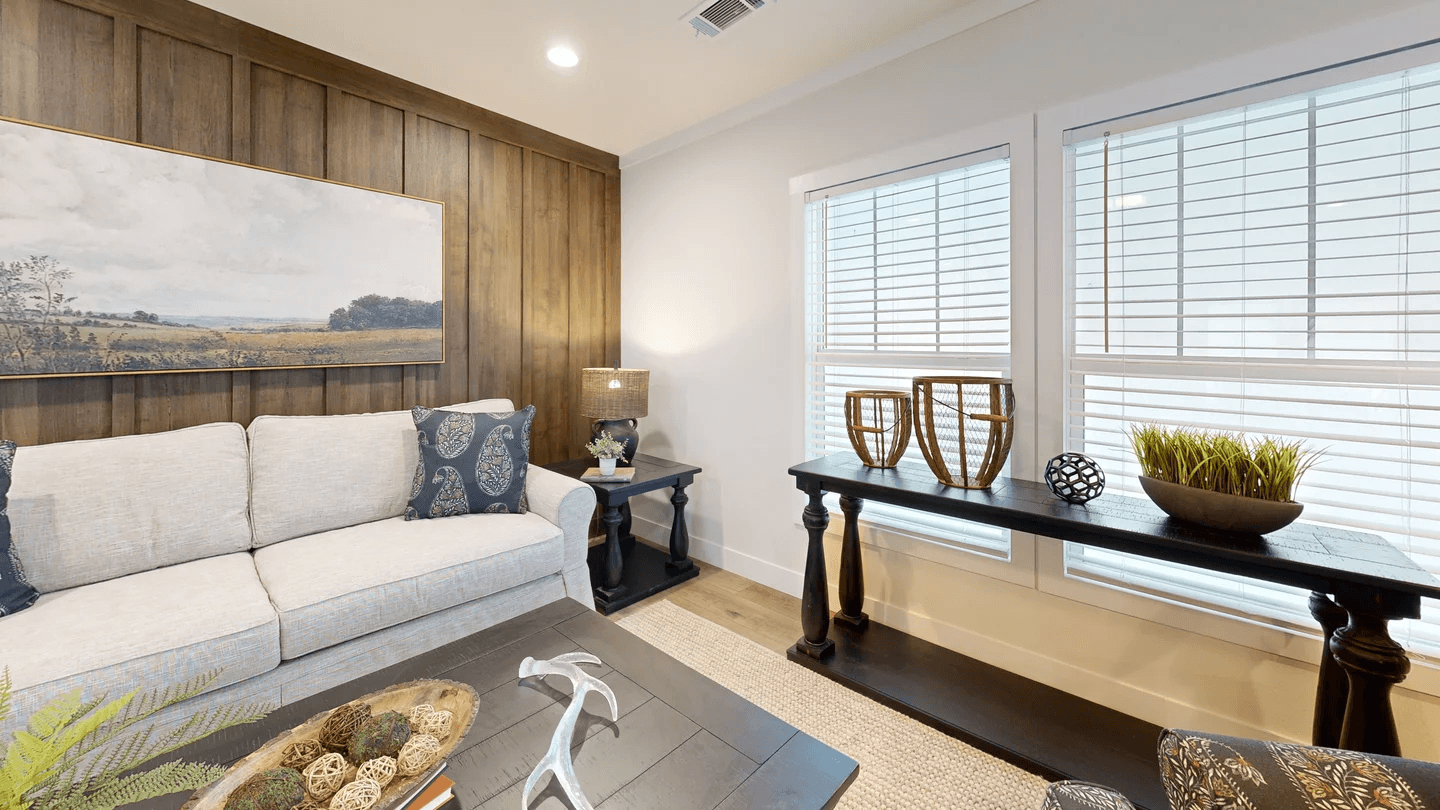 Lean on me interior home features