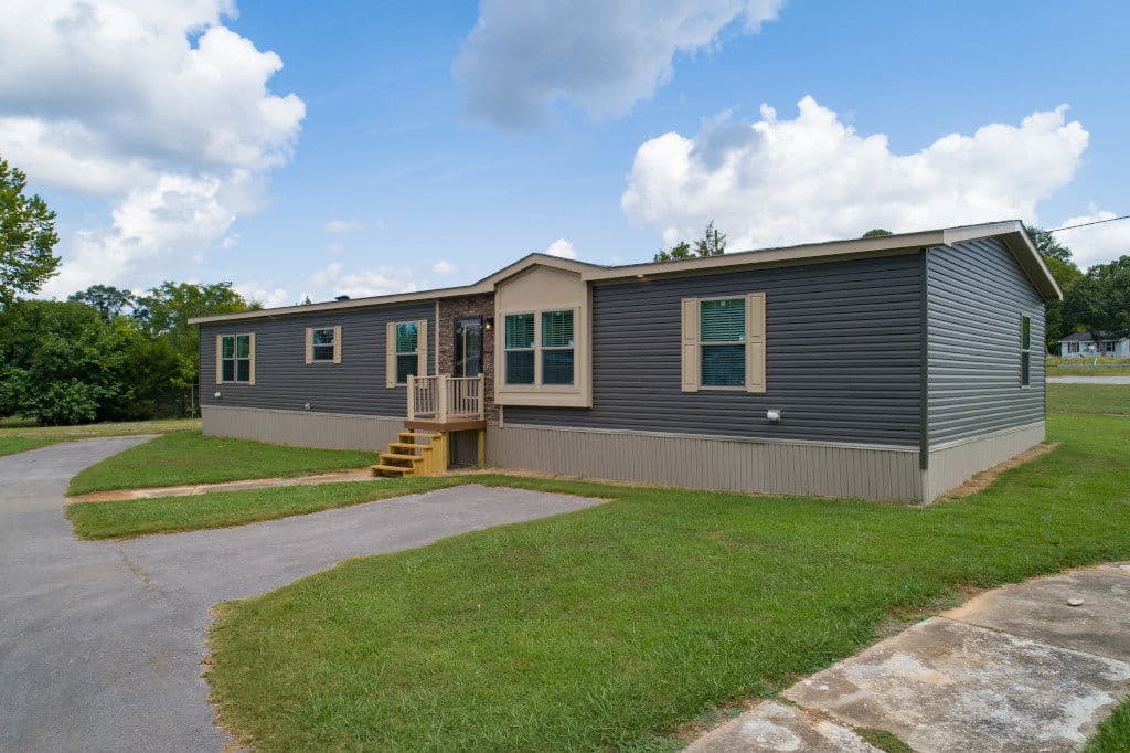 Andrew elevation and exterior home features