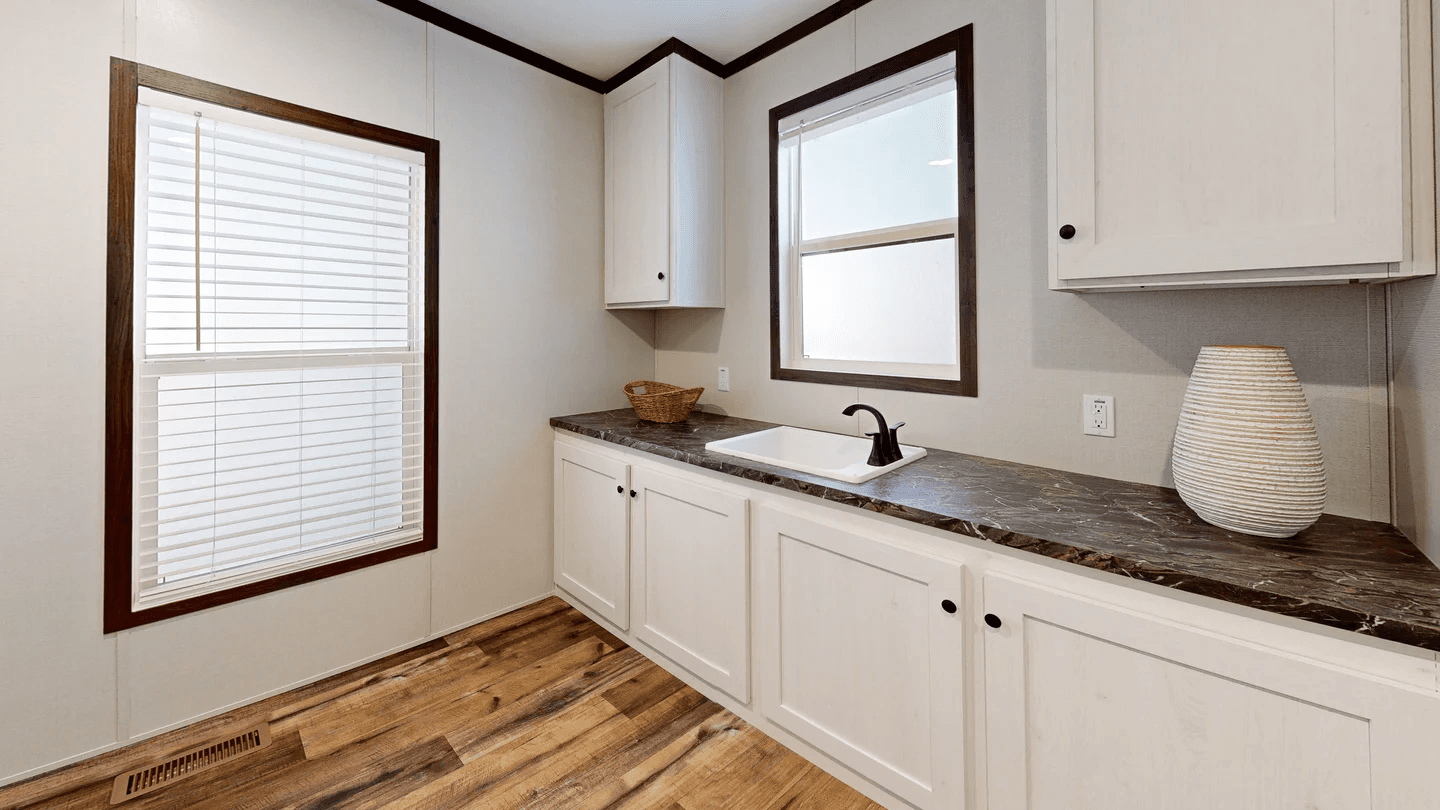 Mountain view interior home features
