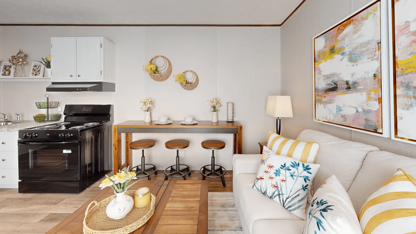 Buttercup (mini) interior home features
