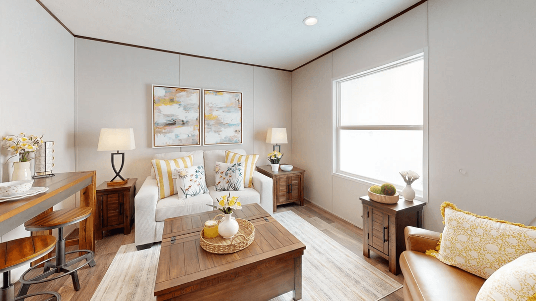 Buttercup (mini) interior home features