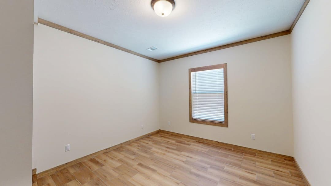 Mountain laurel bedroom home features