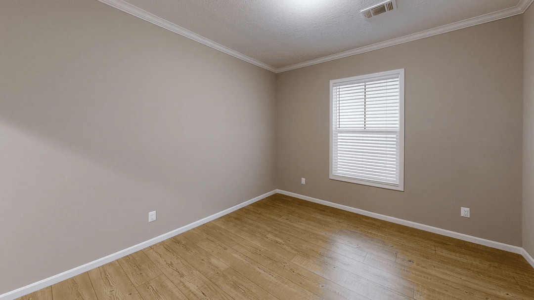 Mclemore bedroom home features