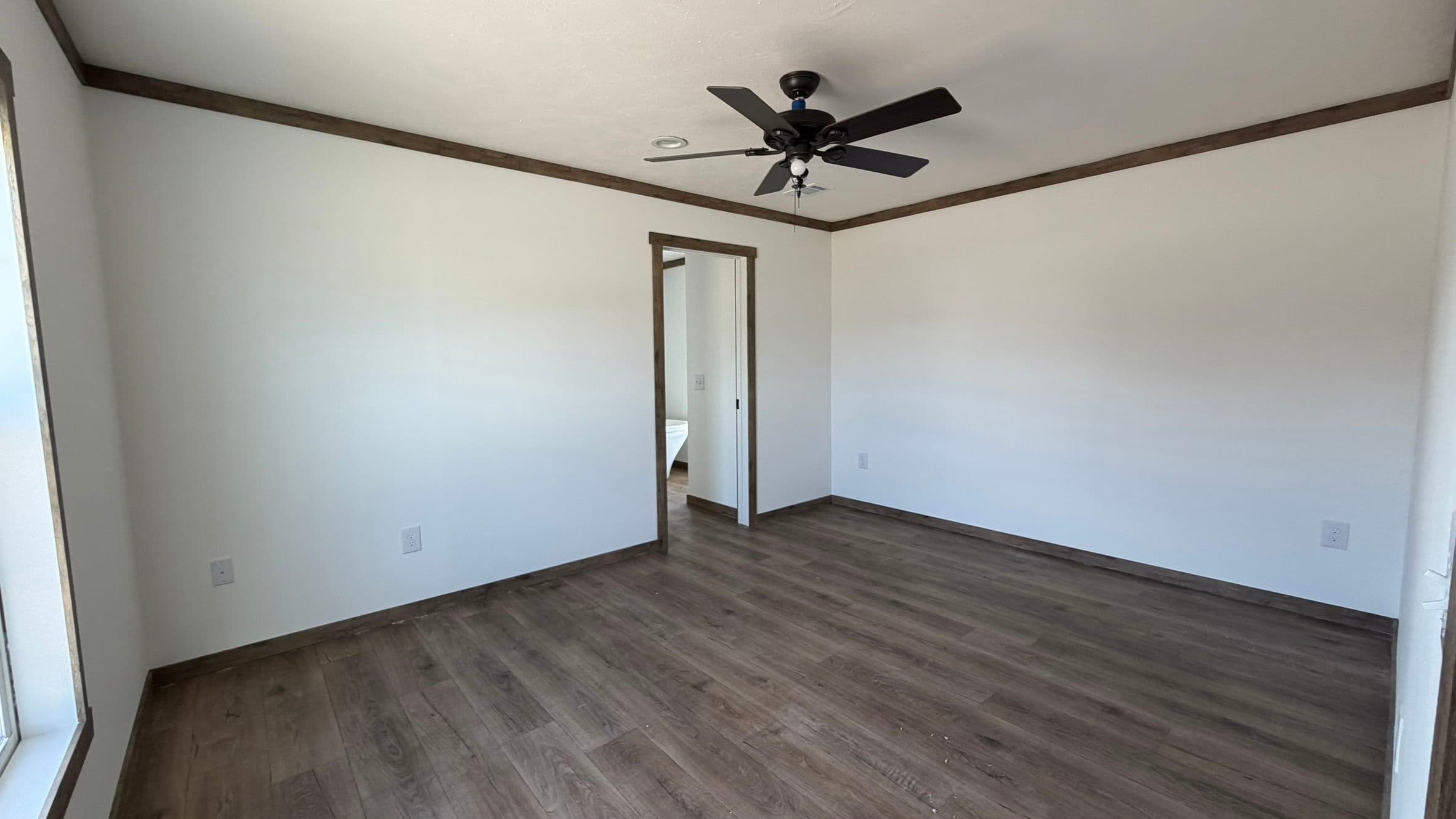 Annie bedroom home features