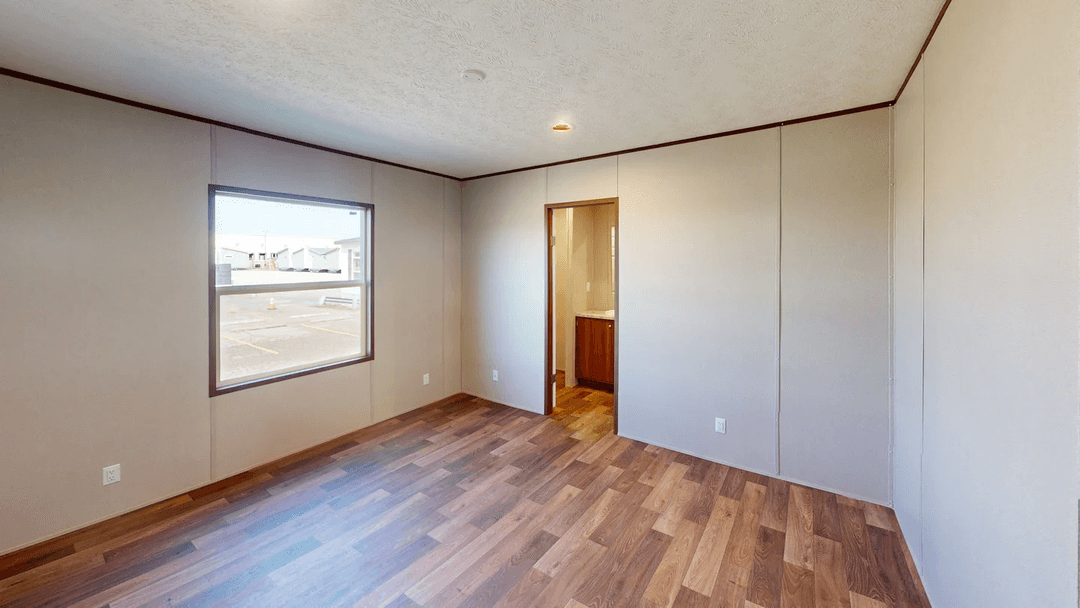 Hickory (wind zone 2) bedroom home features