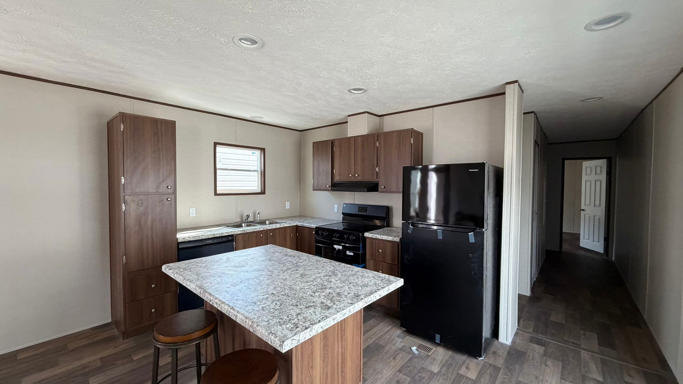 Aspen kitchen home features