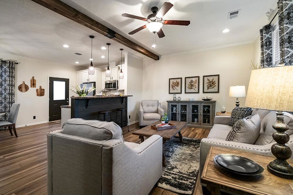 Ellistown interior home features