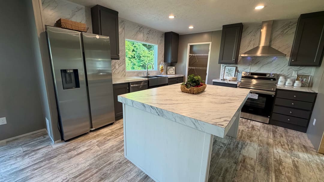 Bella vista kitchen home features