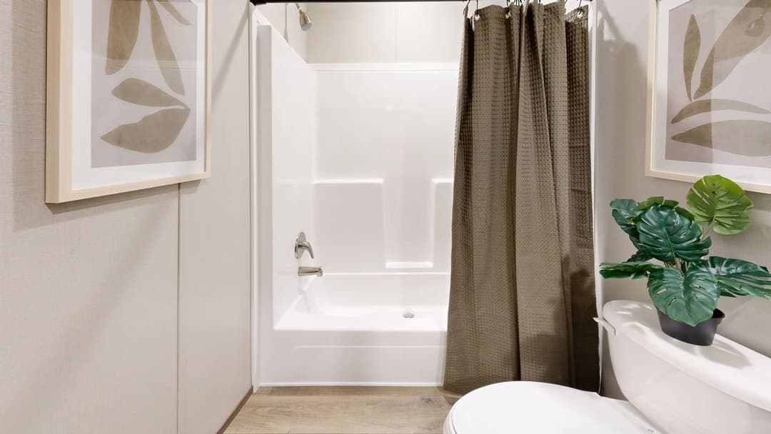 Sevier bathroom home features