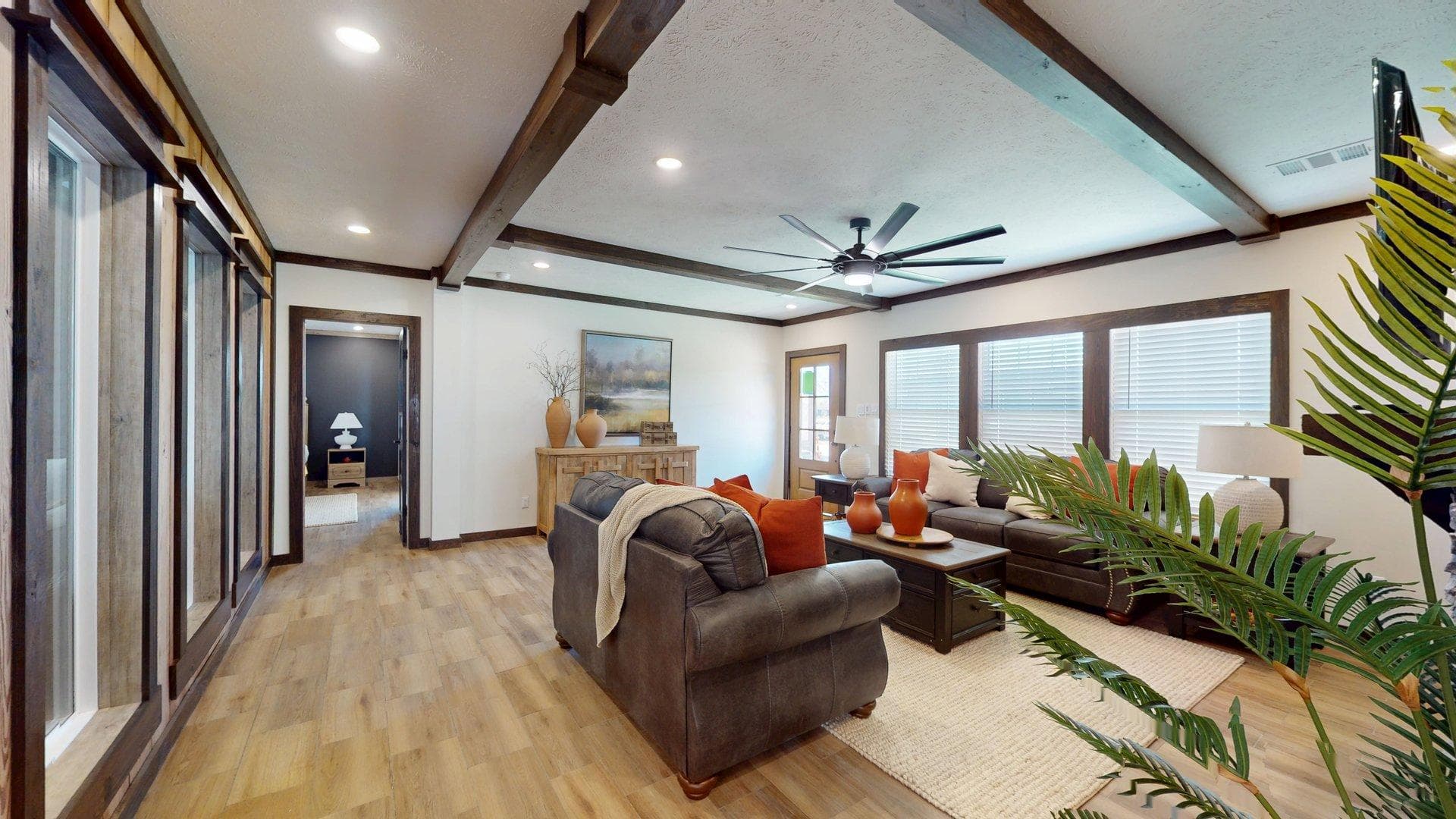 Mountain laurel interior home features