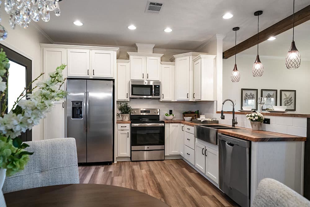 Ellistown kitchen home features