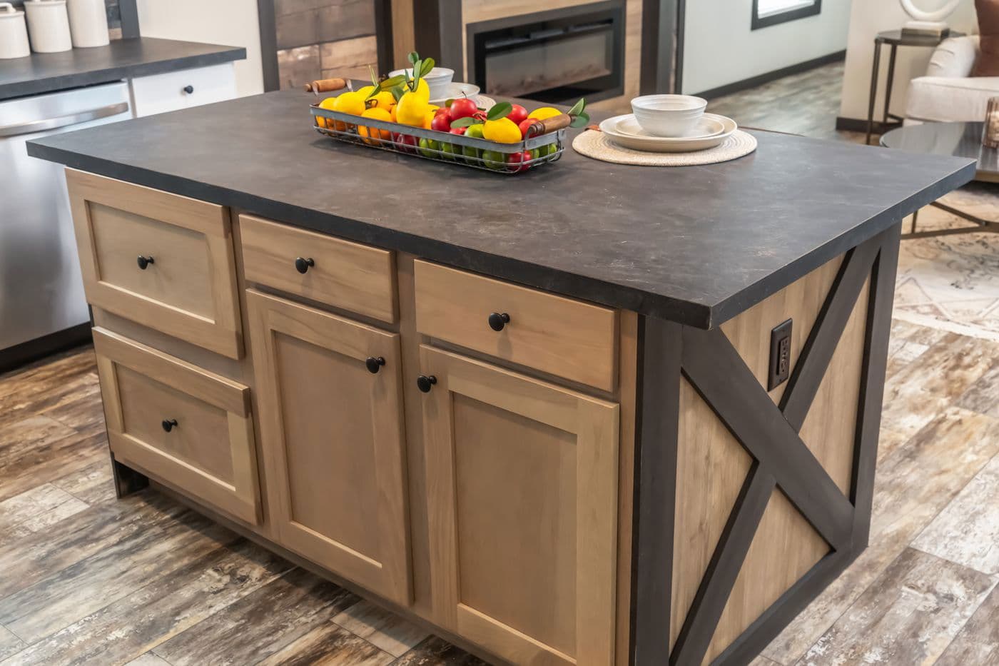 Baby boujee kitchen home features