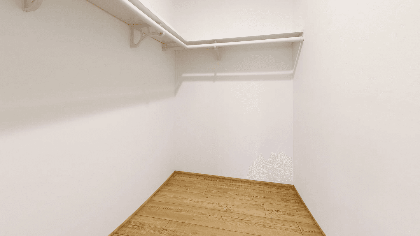 The reed bedroom home features