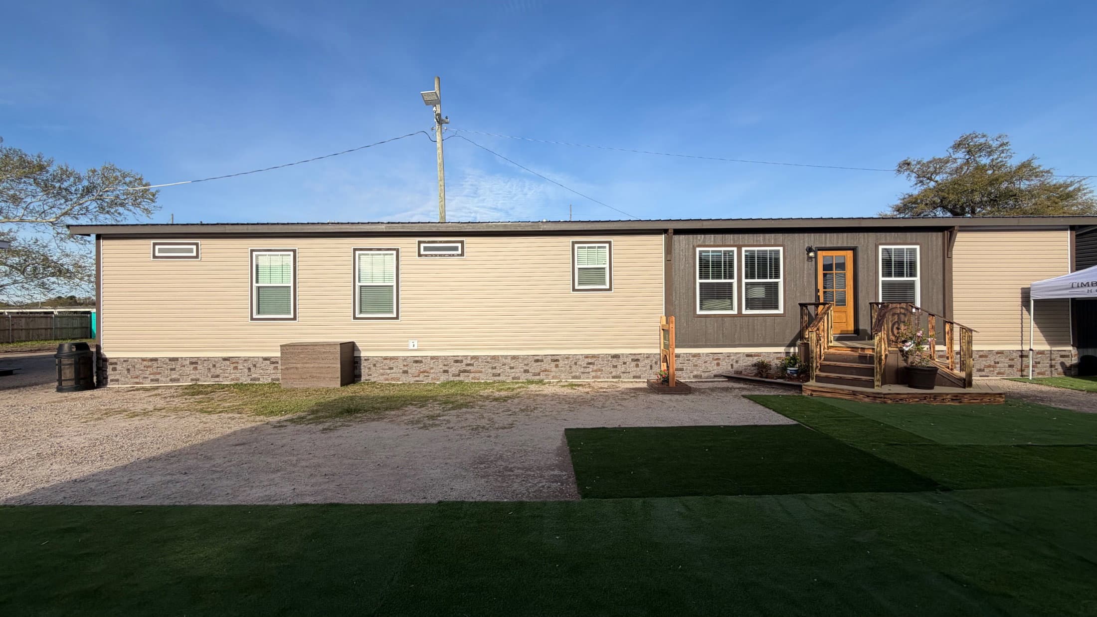 The keystone exterior home features
