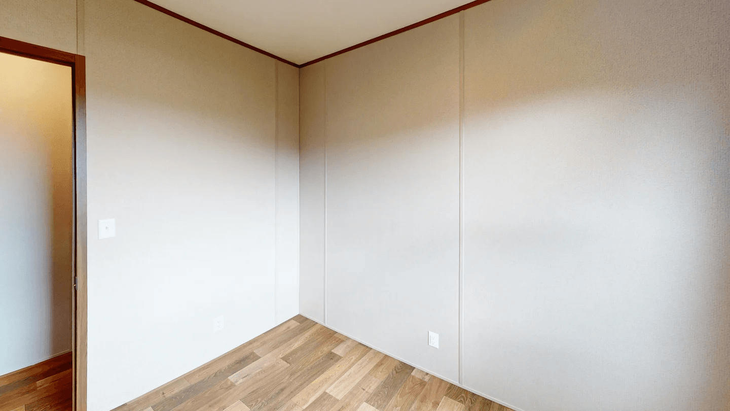 Hickory (wind zone 2) bedroom home features