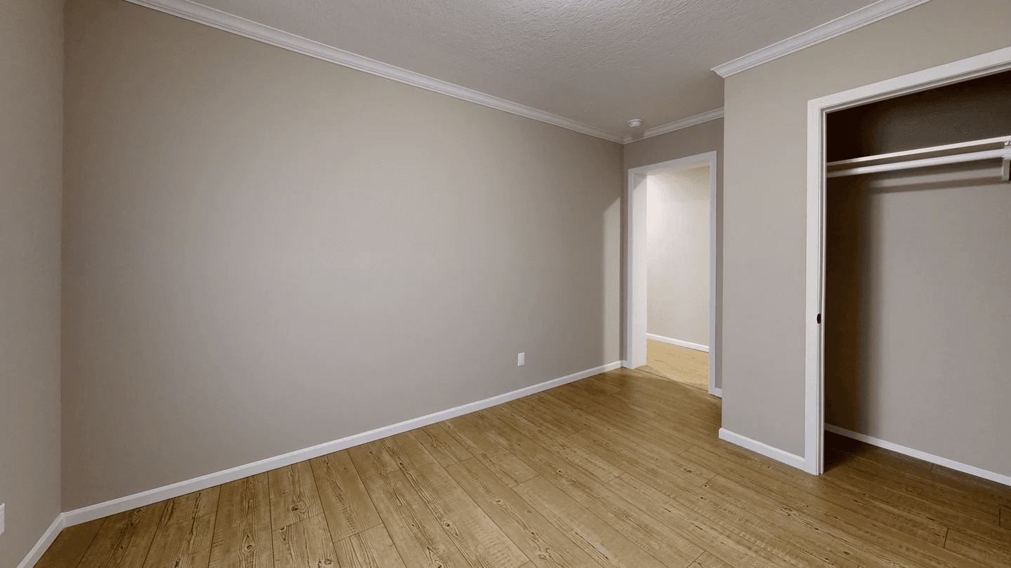 Mclemore bedroom home features