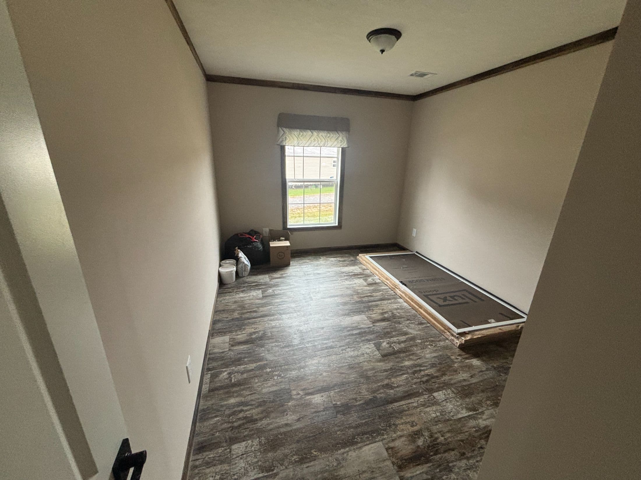 The jefferson bedroom home features