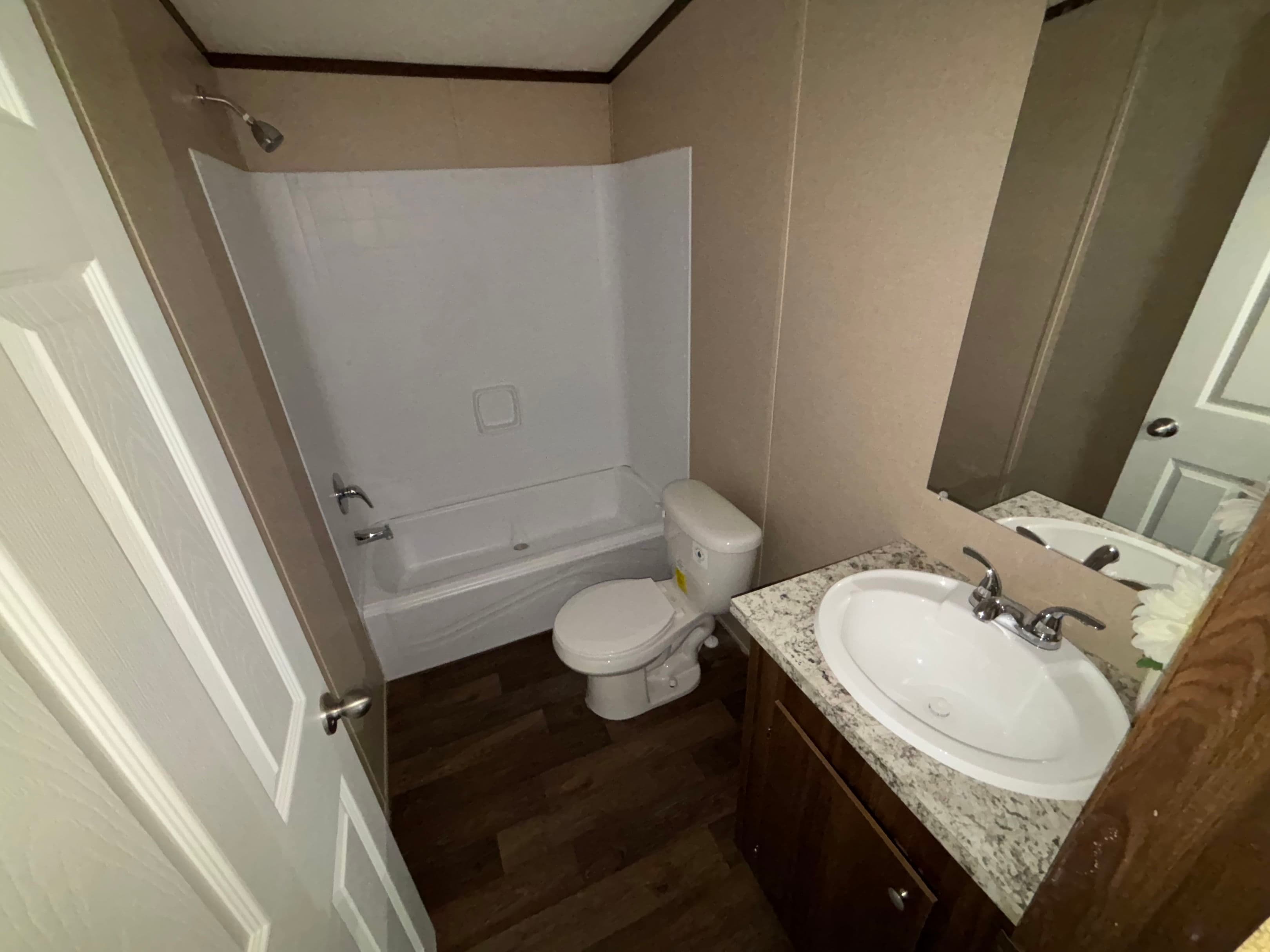 Satisfaction (wind zone 2) bathroom home features