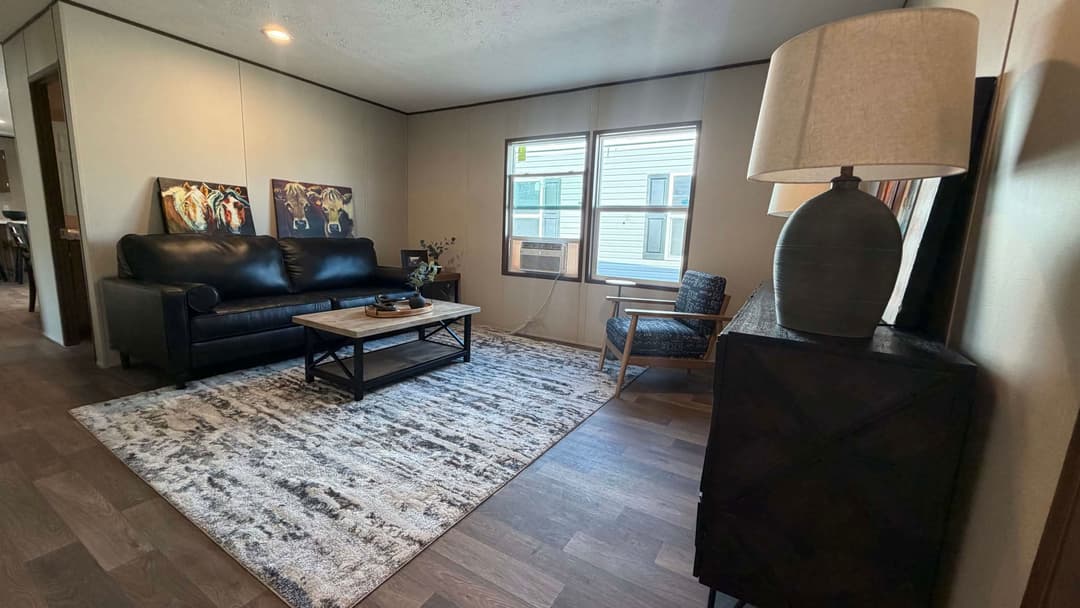 Redwood interior home features
