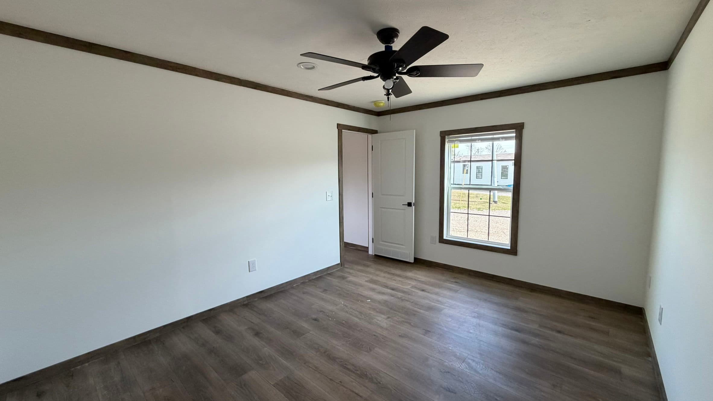 Annie interior home features