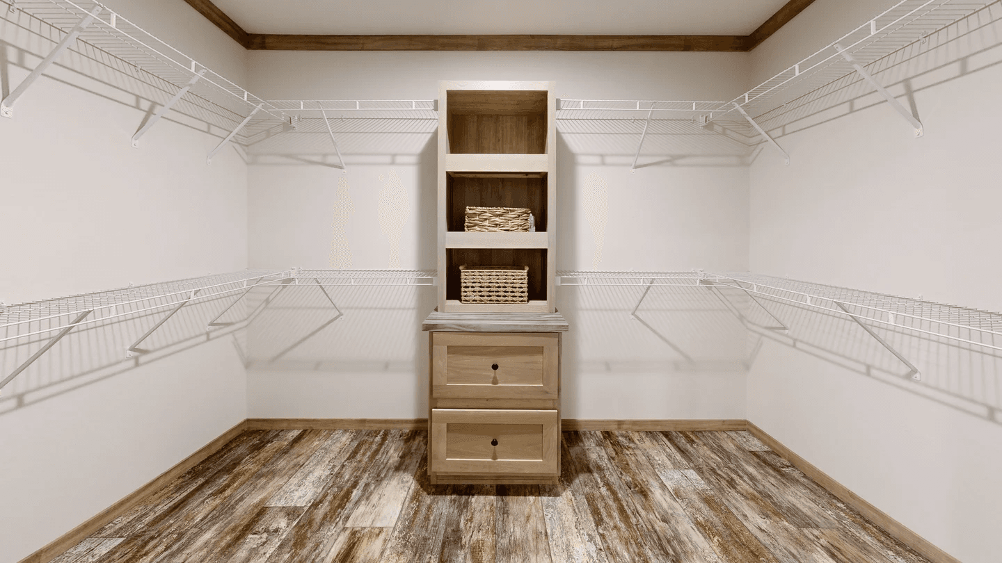 Boujee premier interior and bedroom home features