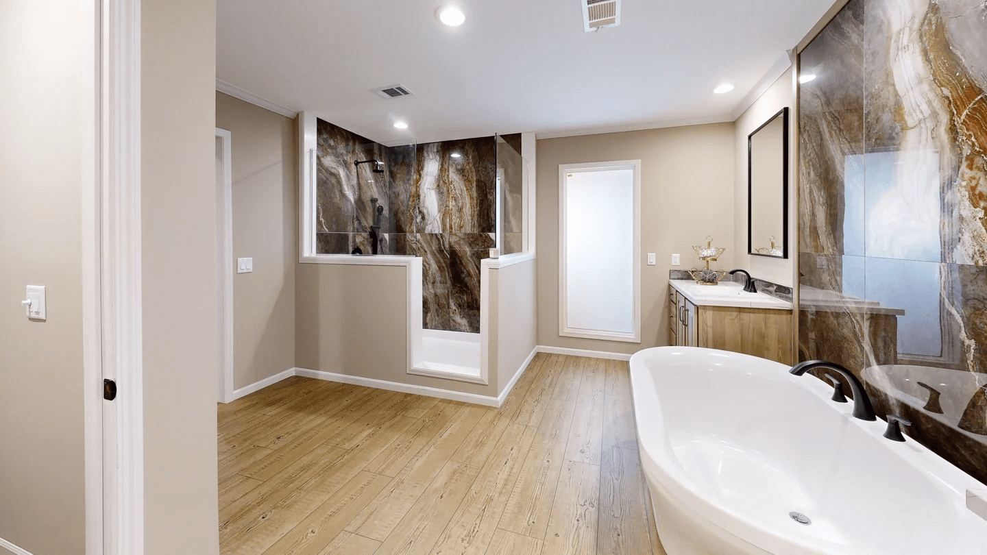 Mclemore bathroom home features