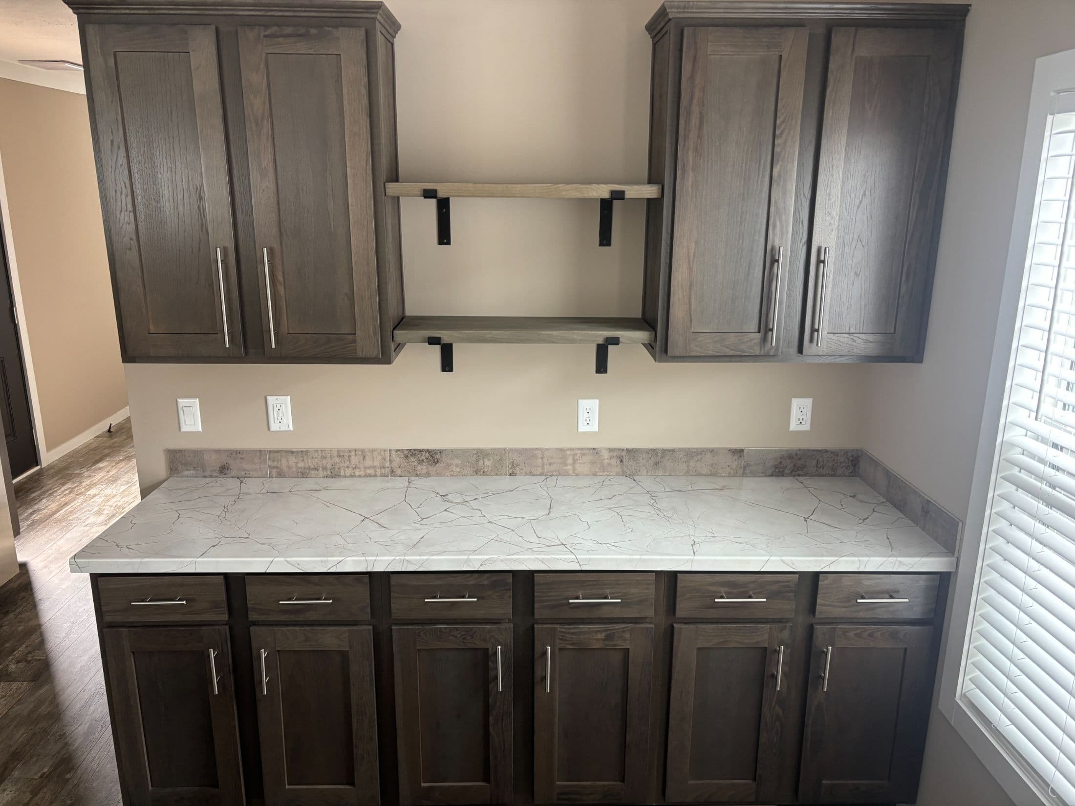 The alexander kitchen home features