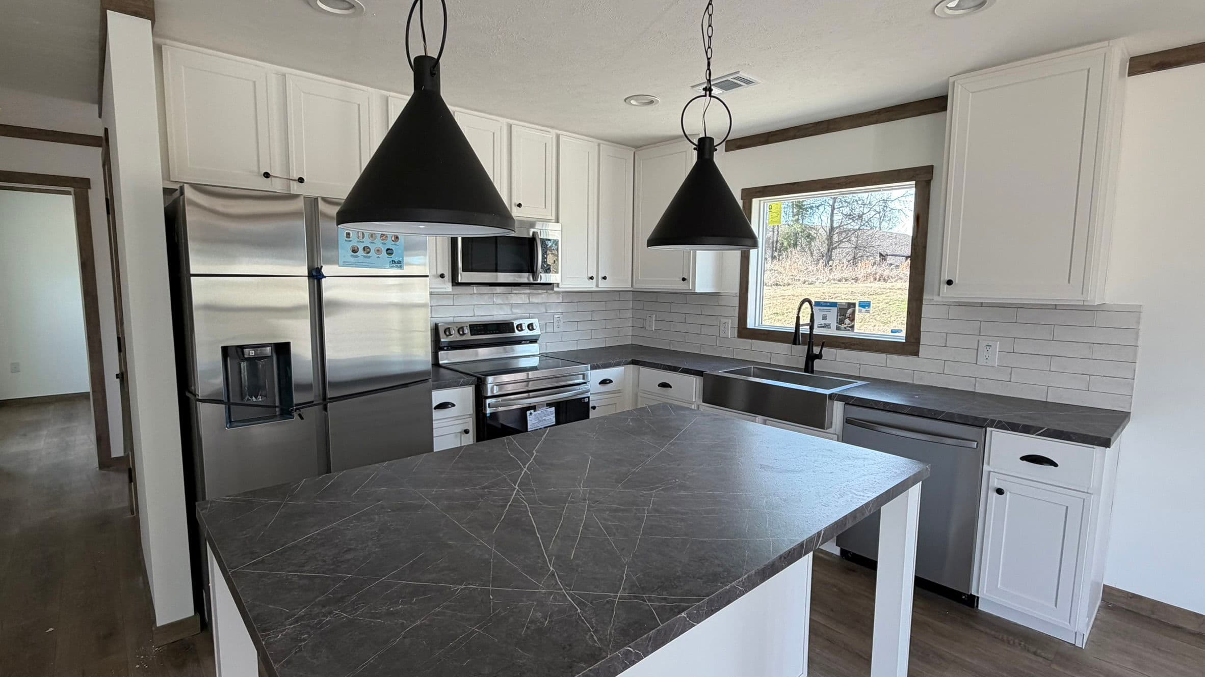 Annie kitchen home features