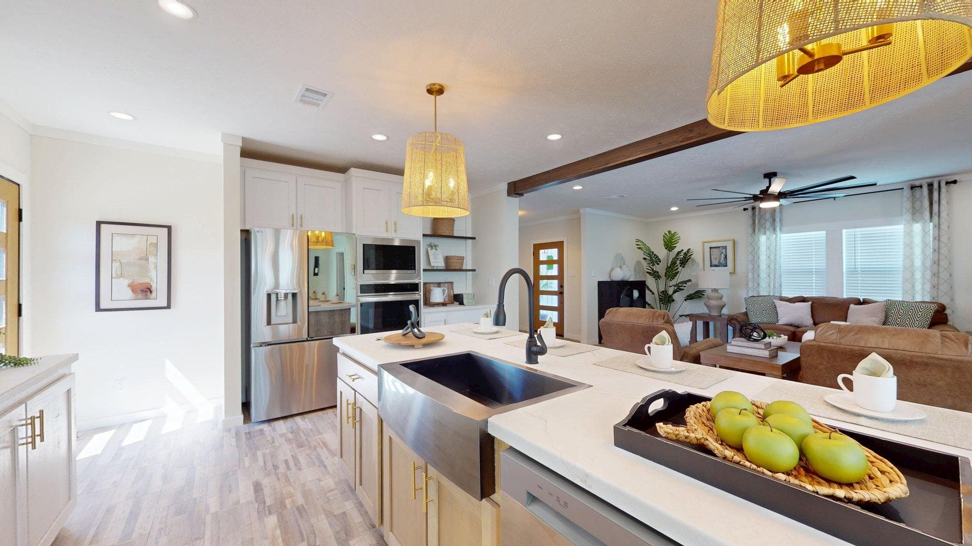 South fork kitchen home features