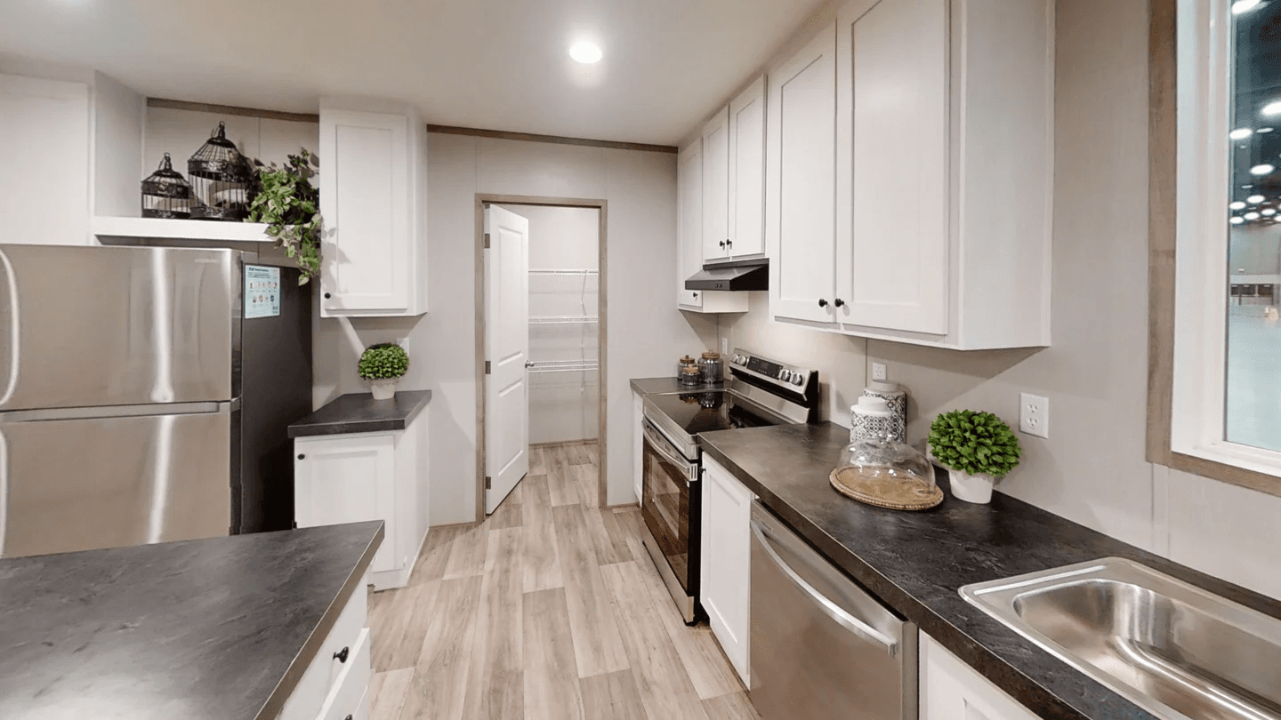 Aspire kitchen home features