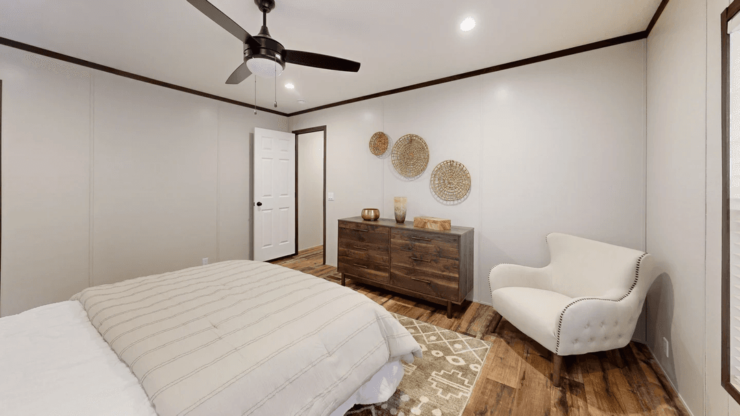 Mountain view bedroom home features