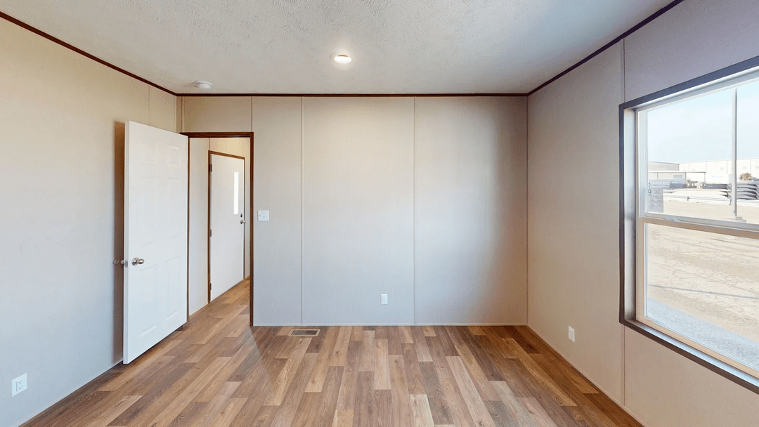 Hickory (wind zone 2) bedroom home features