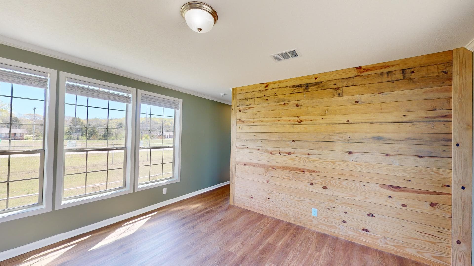 Lakeview interior home features