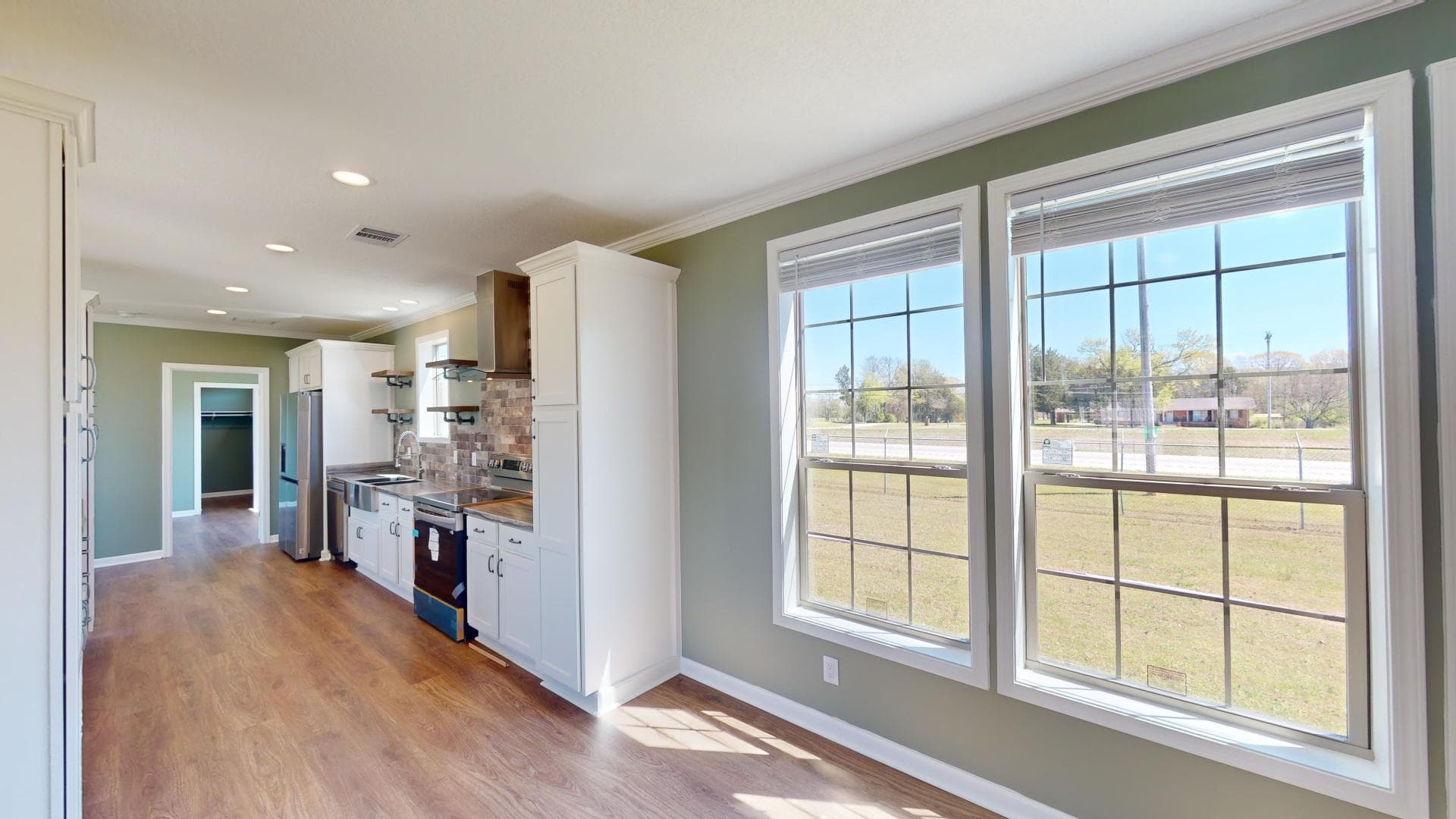 Lakeview interior home features