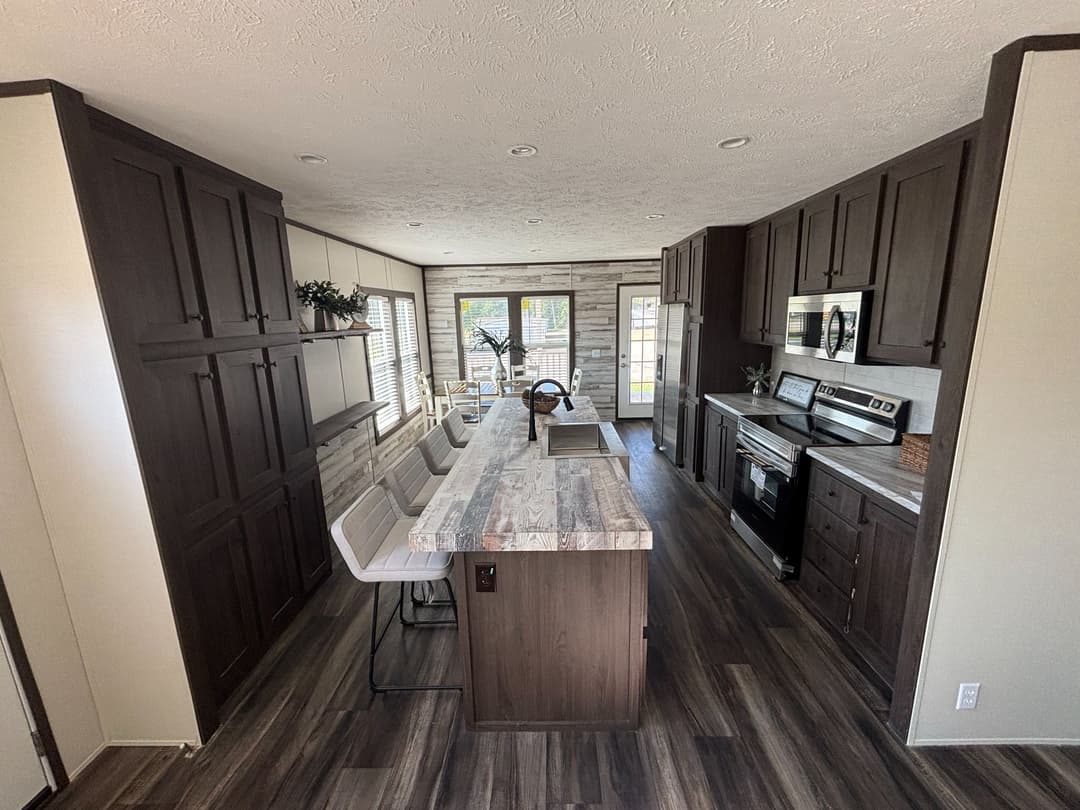 Southern farmhouse kitchen home features