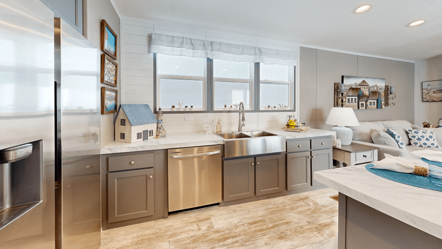 The driftwood kitchen home features