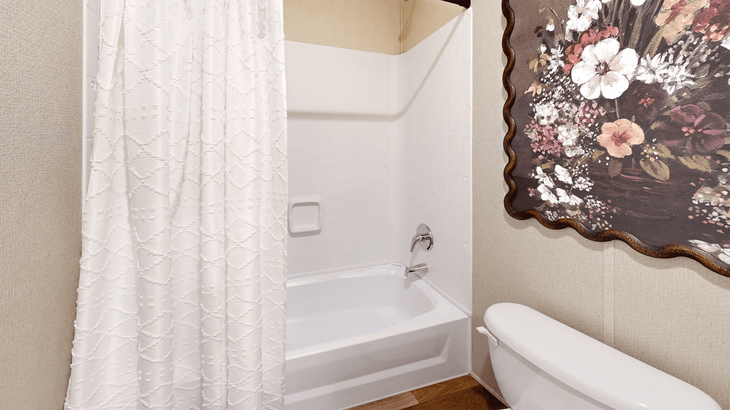 Sycamore bathroom home features