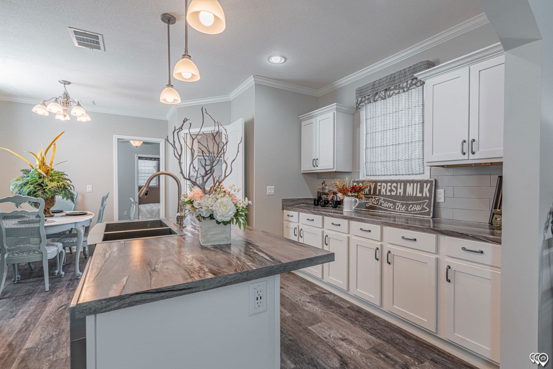 Mei kitchen home features