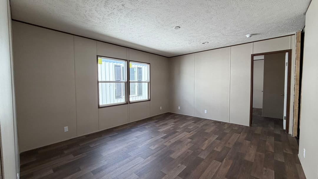 Redwood bedroom home features