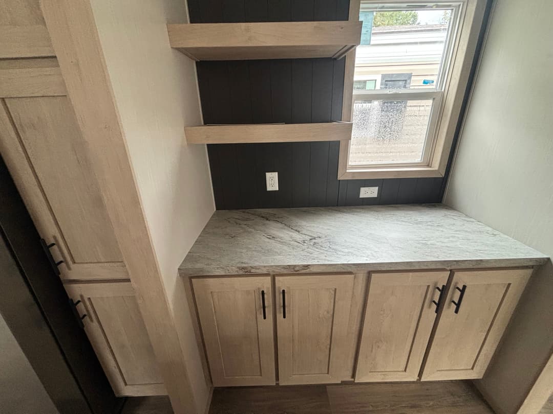 Hudson kitchen home features