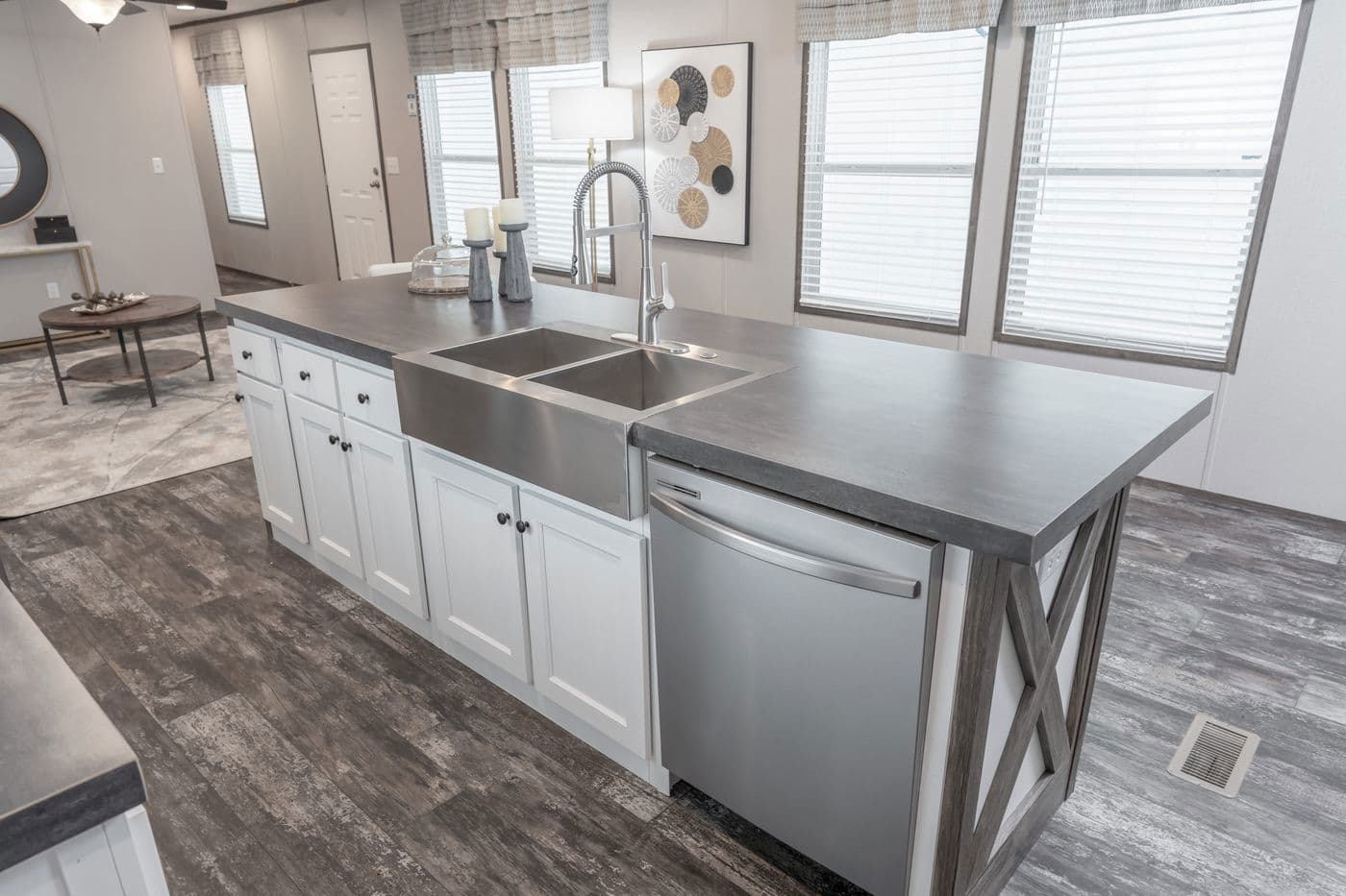 The general kitchen home features