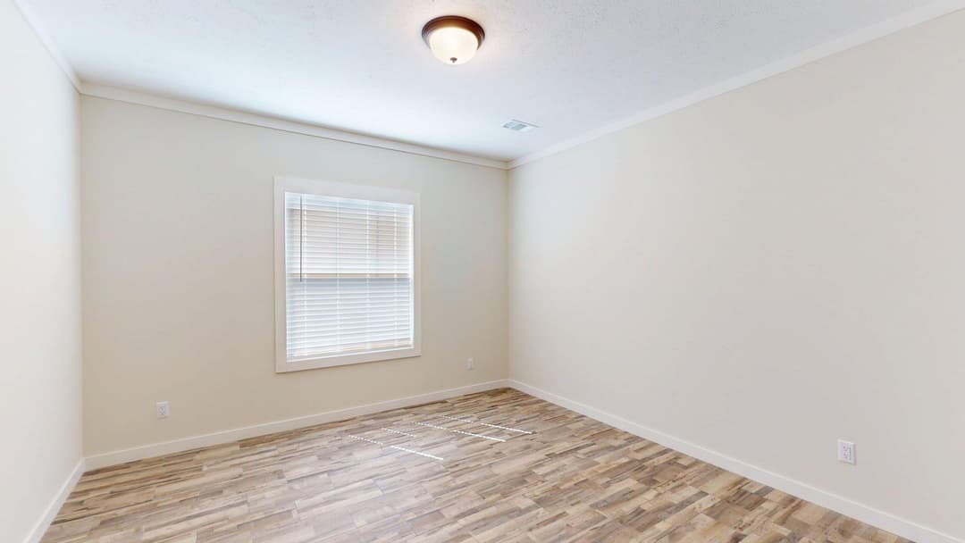 South fork bedroom home features