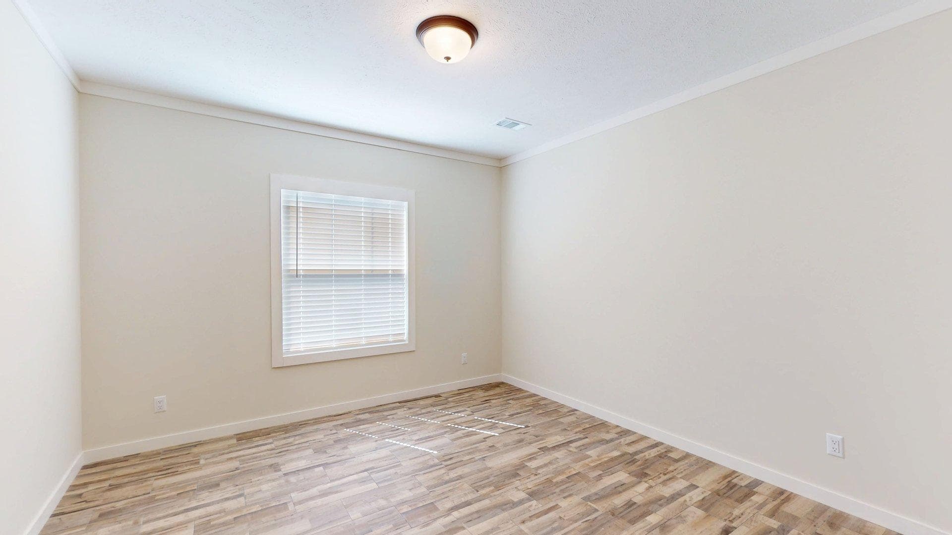 South fork bedroom home features